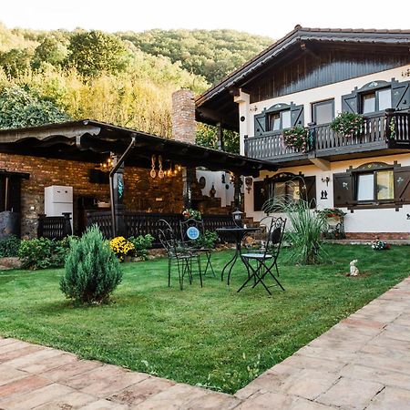 Casa Soseco Hotel Orsova Luaran gambar