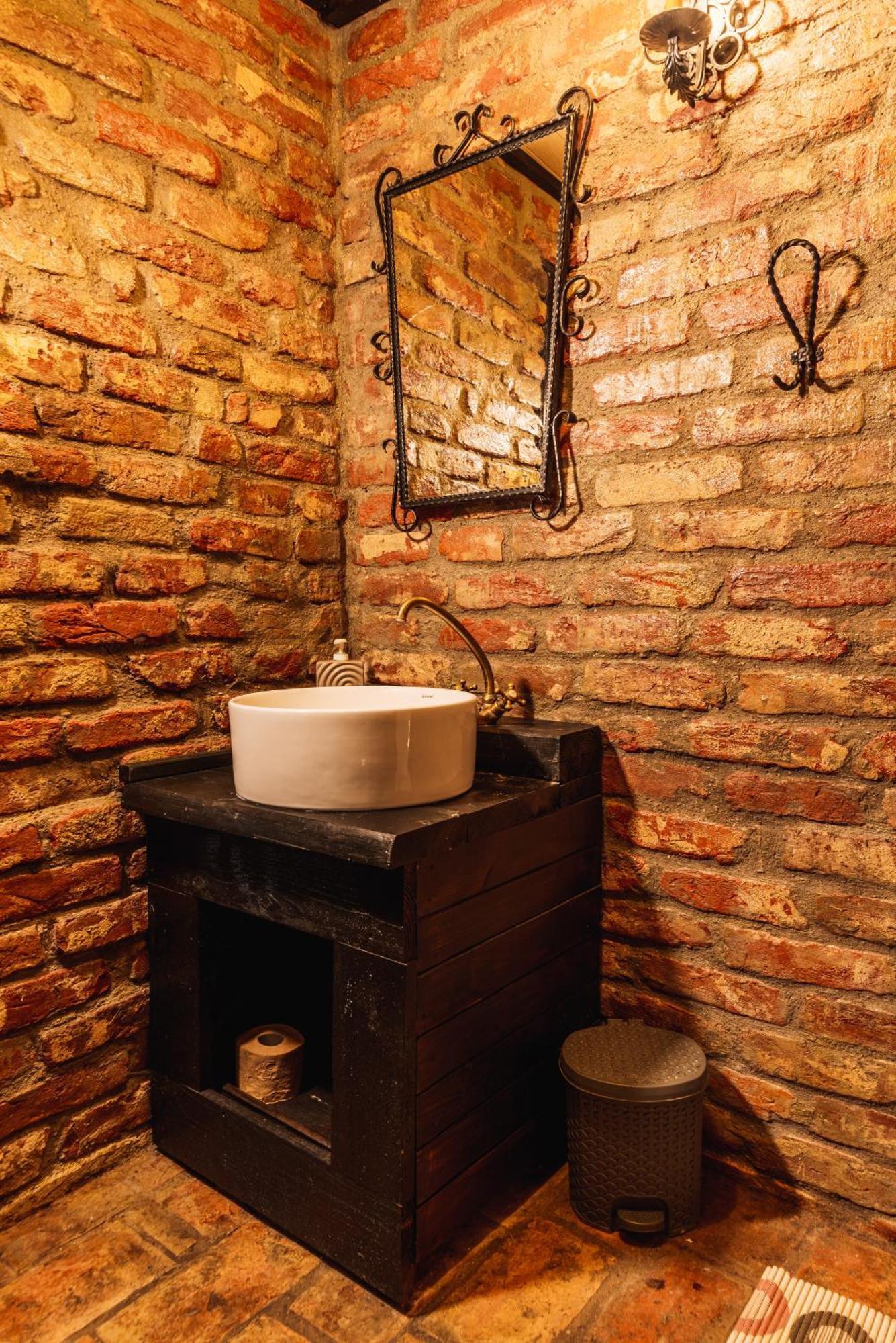 Casa Soseco Hotel Orsova Luaran gambar