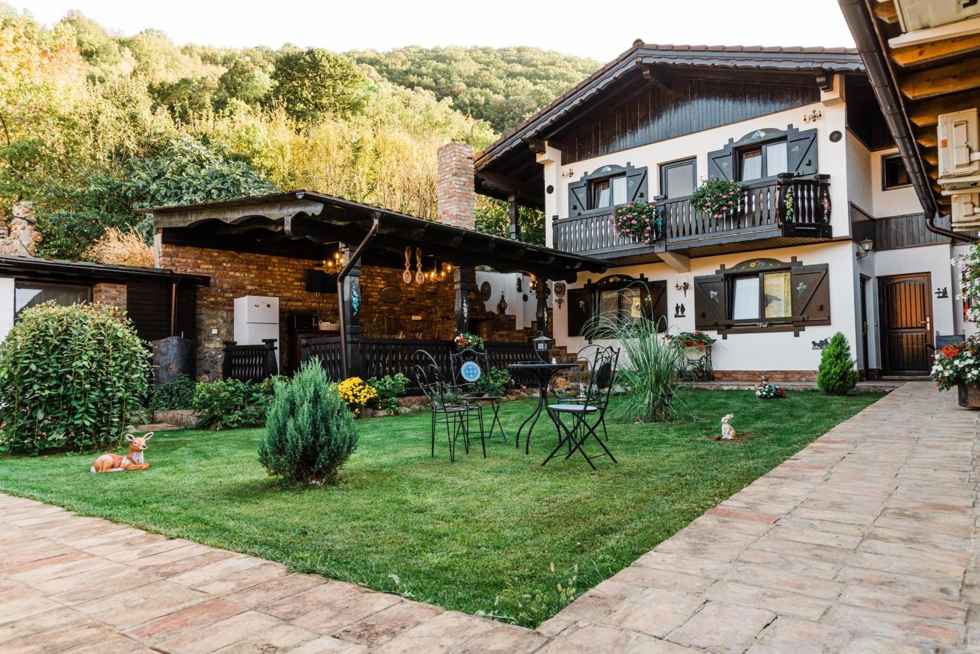 Casa Soseco Hotel Orsova Luaran gambar